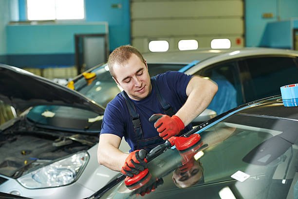 Windshield Repair Near Me Anaheim CA Lakewood Mobile Auto Glass