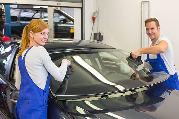Windshield Repair Near Me Long Beach CA Lakewood Mobile Auto Glass